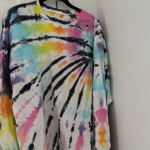 Colorful Tie-Dye Long Sleeve Shirt